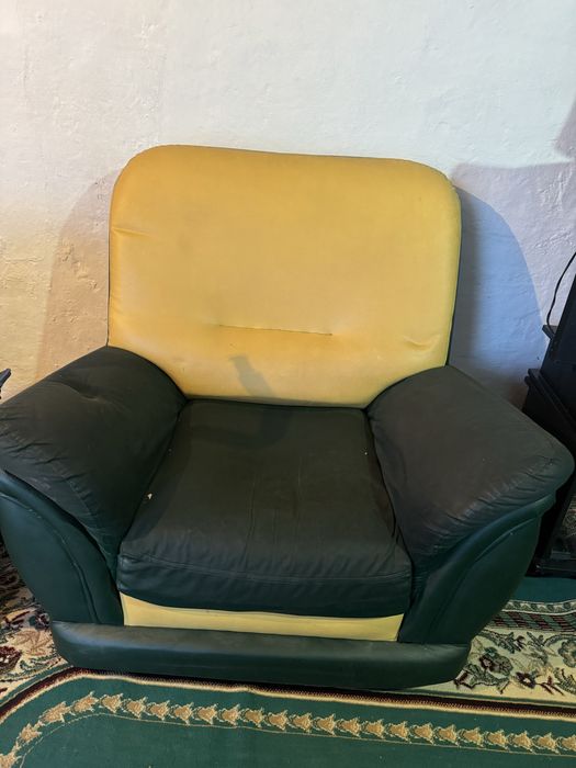 Угловой диван с креслом