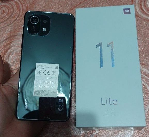 Mi 11lite 8ga 128talik holati ideal olinganiga endi 4oy bolgan yangide