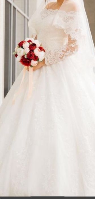 Свадебное платье