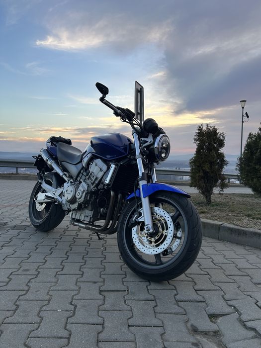 Honda Hornet 919