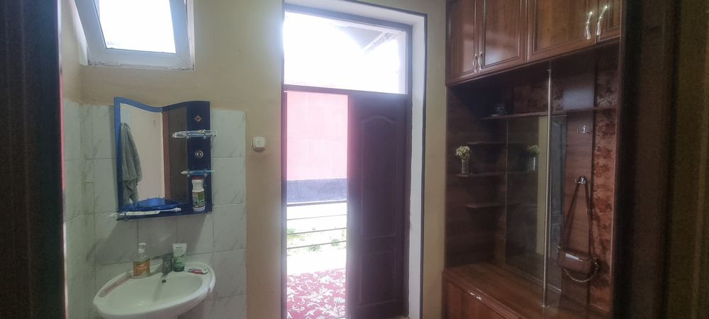 Зудликда Поп тумани Поп МФЙ худудида қурилган коттежлар сотилади