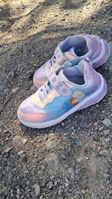 Детские кроссовки на липучке 30 размера