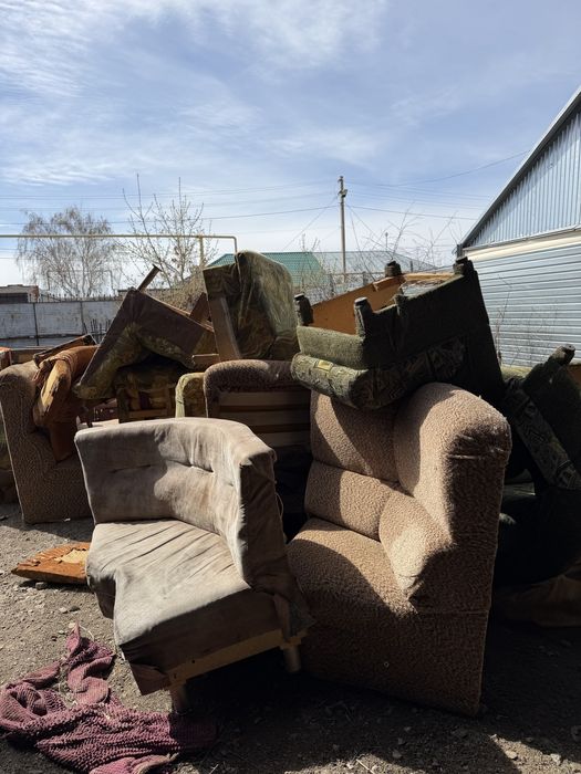 Отдам даром мебель