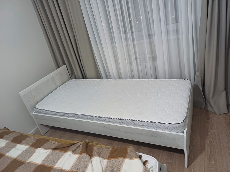 Продам кровать Дрим  900 (сосна белая) + Матрац Comfort
