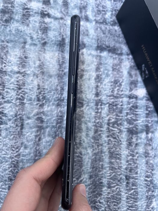 Продам телефон….