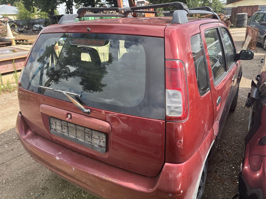 Suzuki Swift на части