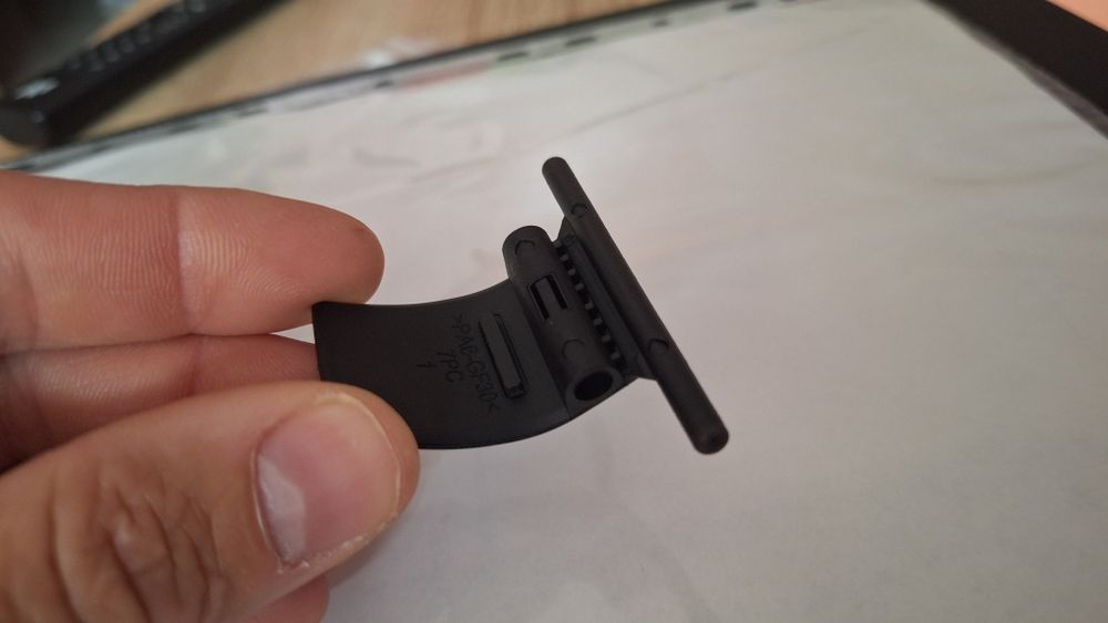 Закачалка/кука/държач за щора на задна врата Audi A6 C7