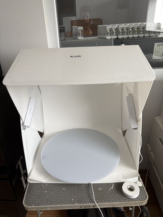 Foldio 360 cub foto cu masa rotativa