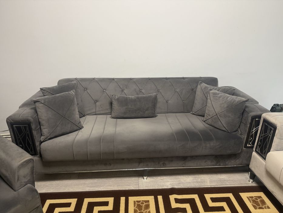 Дивани и кресло 3+2+1