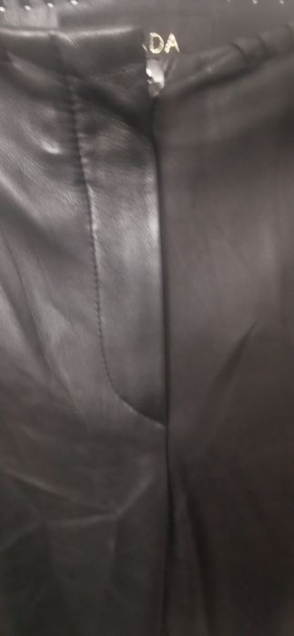 Escada брюки кожаные