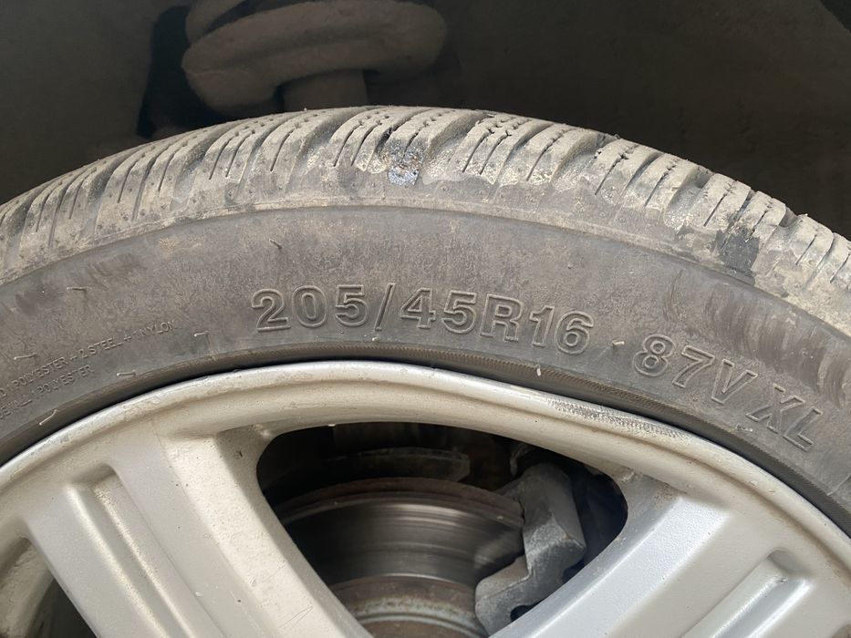 Продам Торусы с резиной на 16