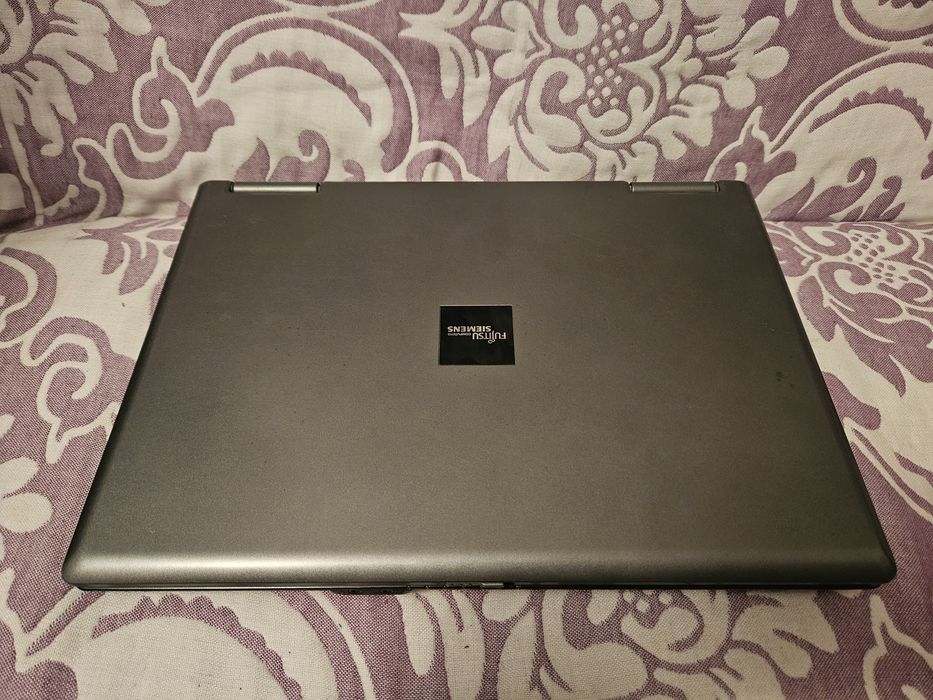 Ноутбук Fujitsu v5535