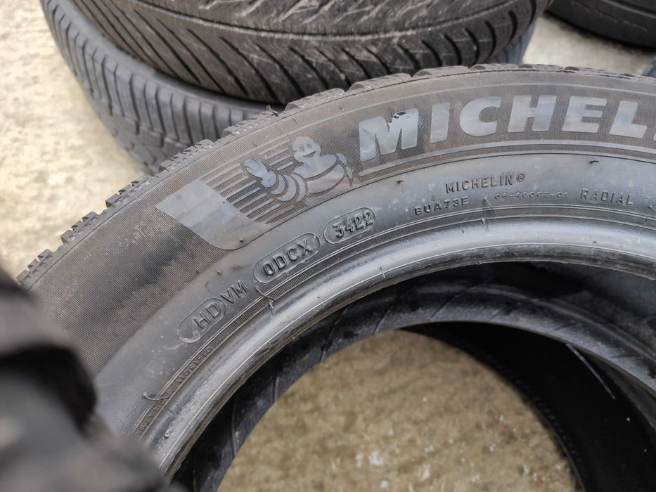 4бр Зимни гуми 215 55 16 - Michelin -