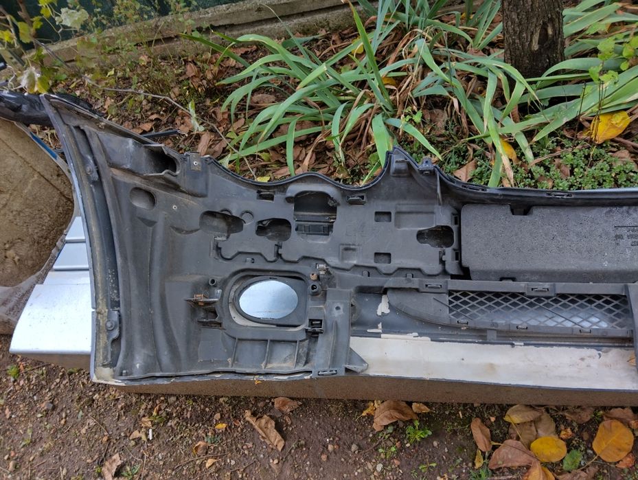 Предна броня  Мерцедес w203