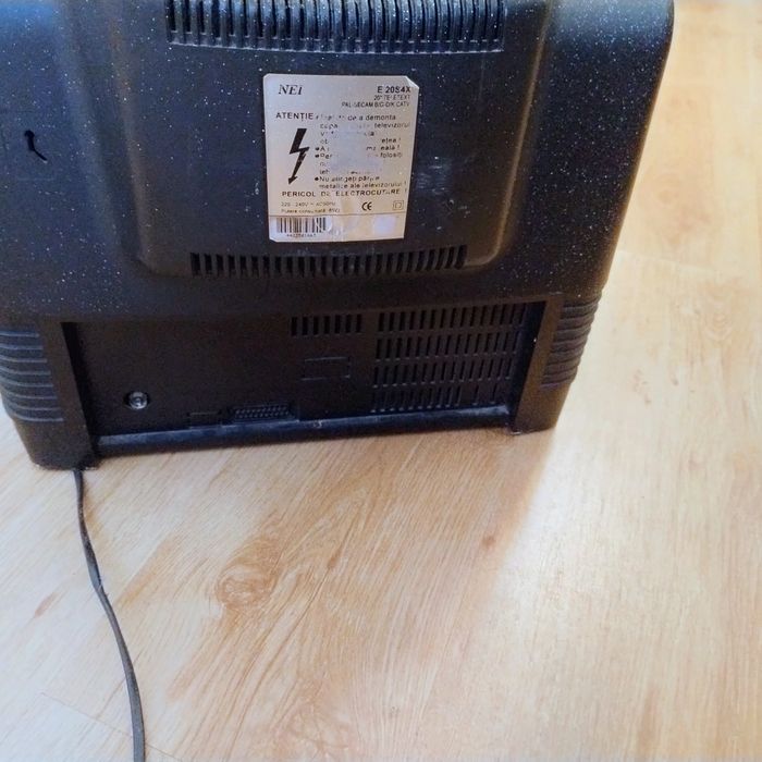 Televizor cu tub NEI