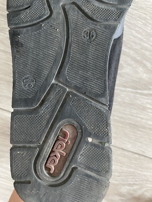 Женские ботинки