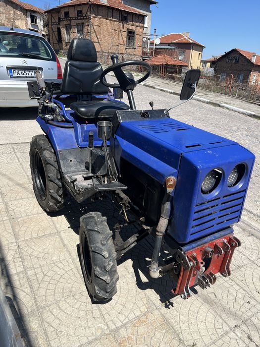 Малък Трактор Т-012