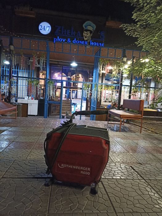 Прочистка канализации. Промывка канализации. Чистка труб. Сантехник ...