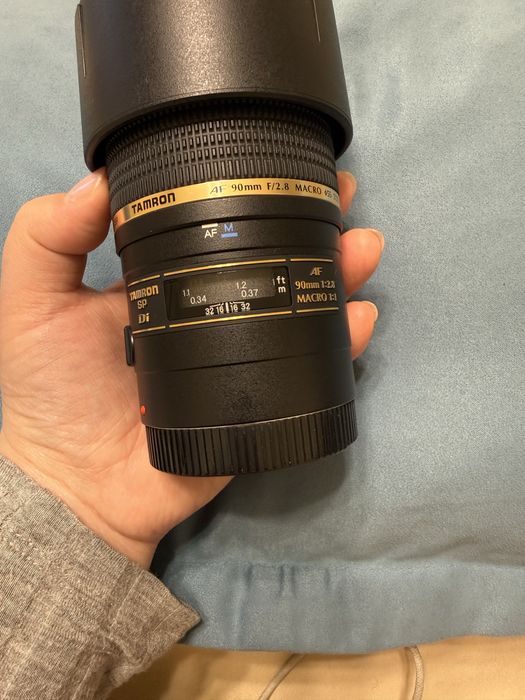 Продается макро объектив 90mm для canon