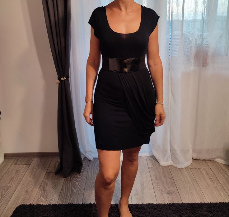 Rochie neagra eleganta pentru ocazii, evenimente