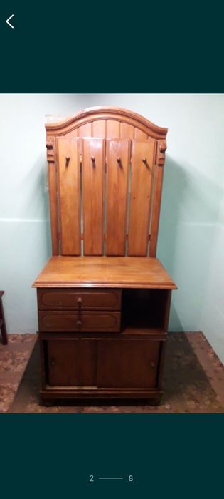 Cuier din lemn masiv