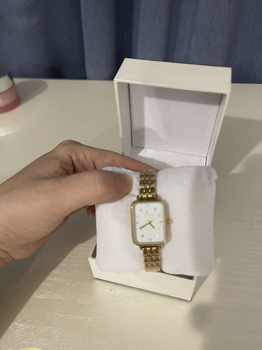 Продам Часы для прекрасного пола