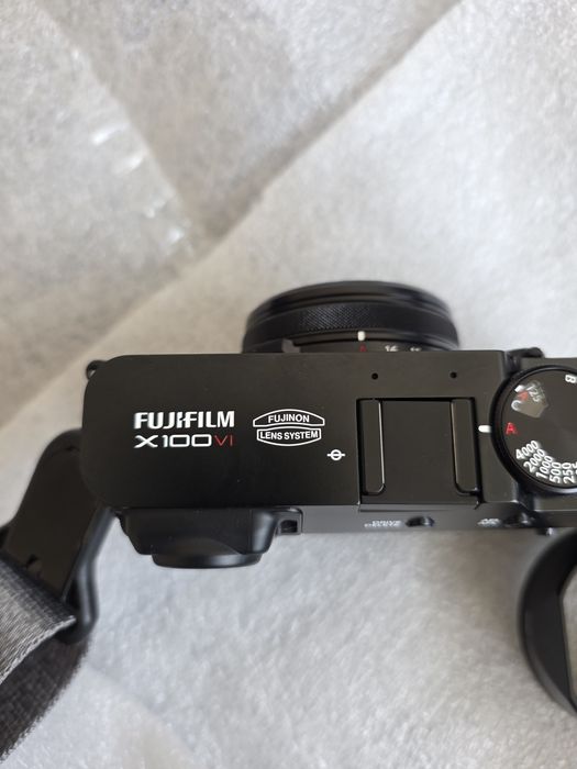 ЧИСТО НОВ Fujifilm X100VI (Black) – 0 кадри !!!