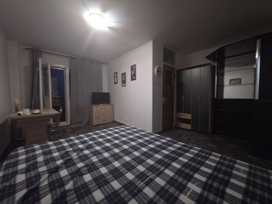 Închiriez garsoniera la 15 min/5km de centru Piața Unirii LIBERA !