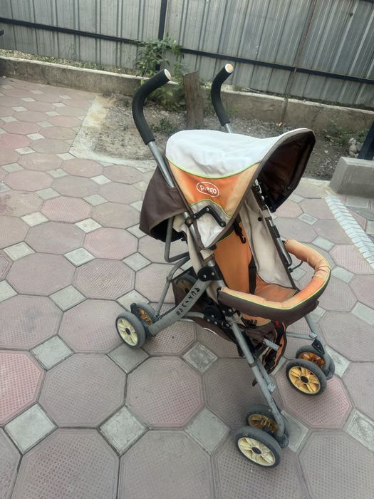 Коляска детская сидячая