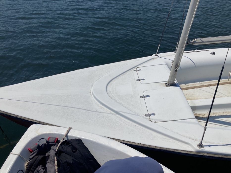 Ветроходна яхта Зефир