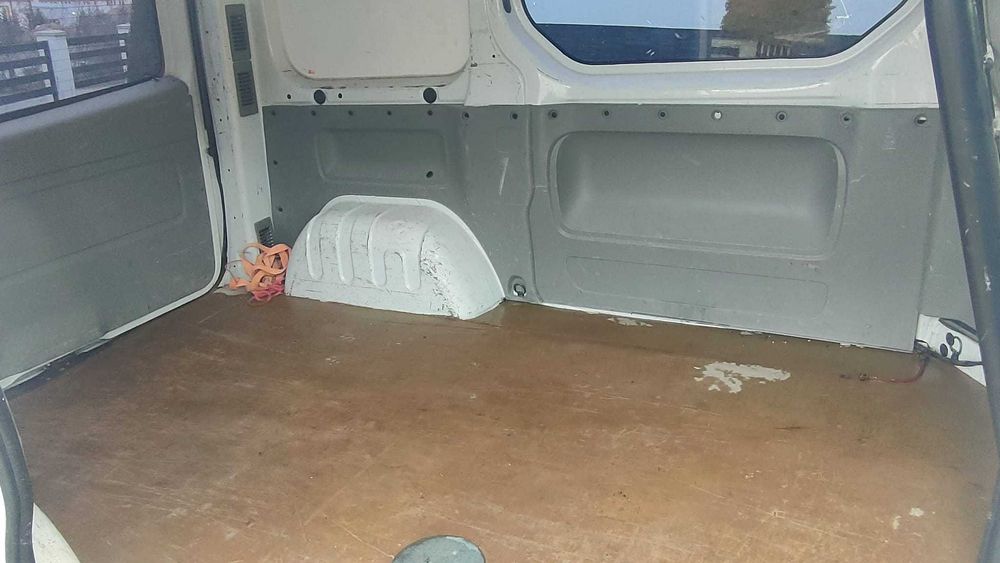 Renault Trafic 1.9 Diesel – 101 CP – 2006