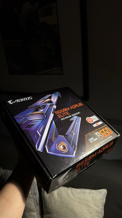 Продаю мат плату Gigabyte Aorus Elite b650m
