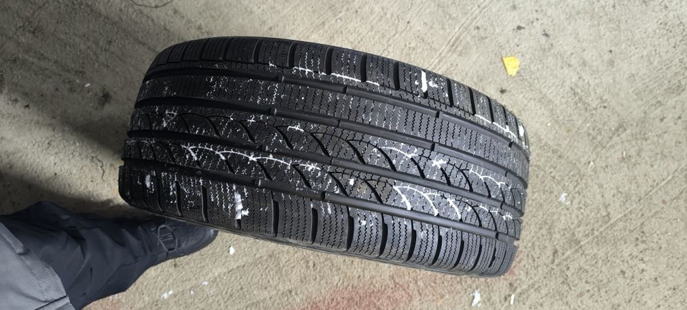 Продам диск с резиной