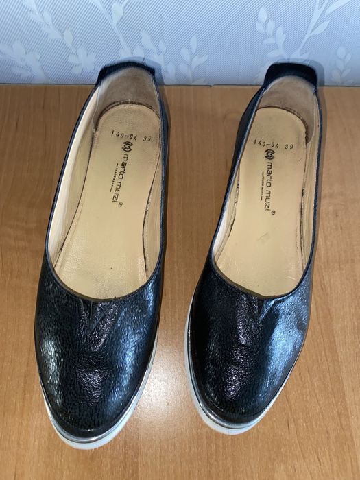 Продам женские лоферы