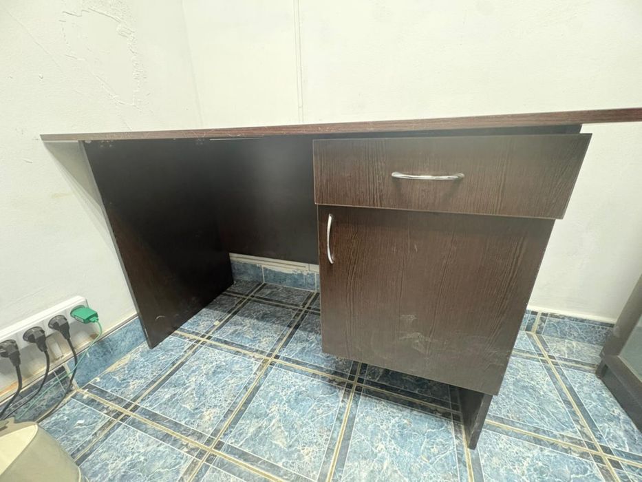 Продам Офисную мебель