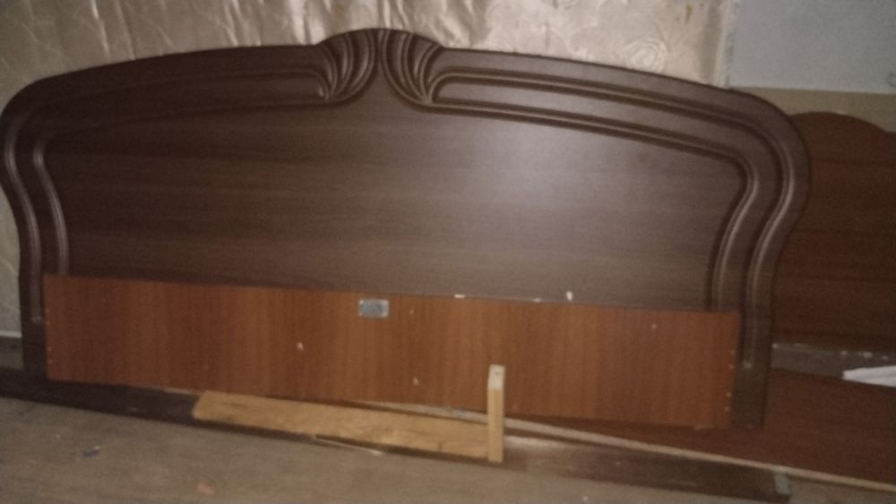 Мебель спальный срочна продам