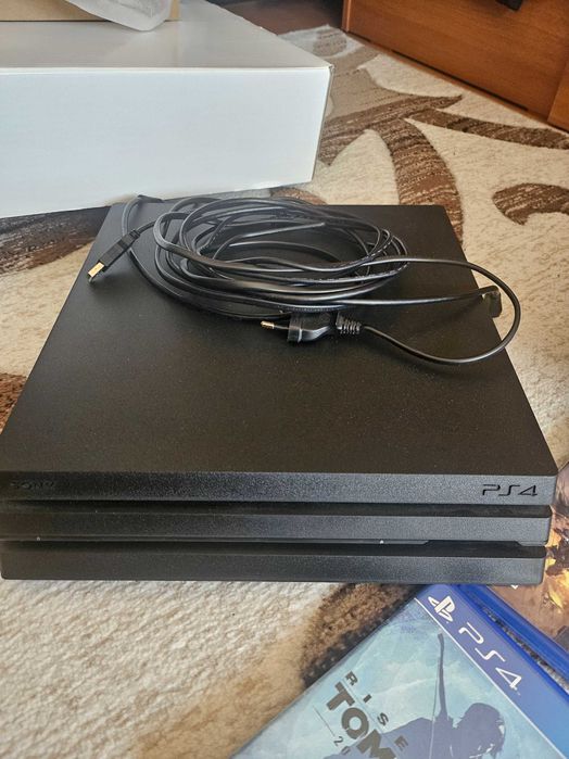 Vand Ps4 fara controllere + jocuri