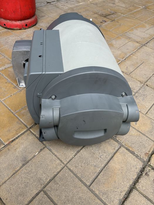 Продавам Truma Combi 6