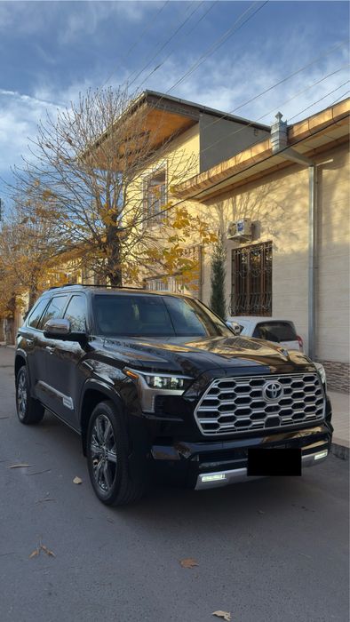 Toyota sequoia capstone full rodnoy kraska