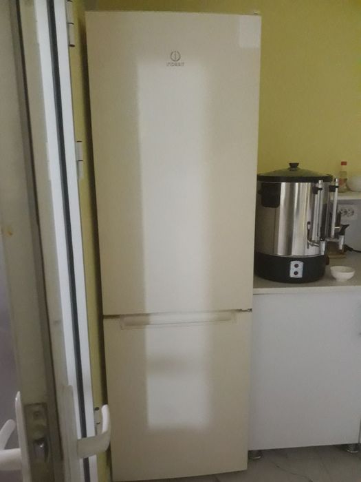 Холодильник марка indesit