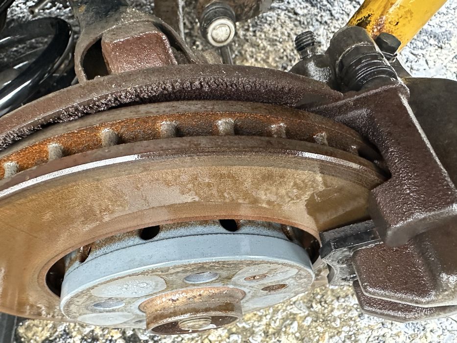 Задни спирачки ауди с3 audi s3 8l като нови