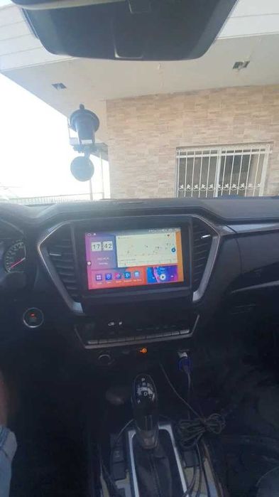 Navigatie Isuzu D MAX 2020 - 2023 2GB 4GB 8GB Garantie Camera