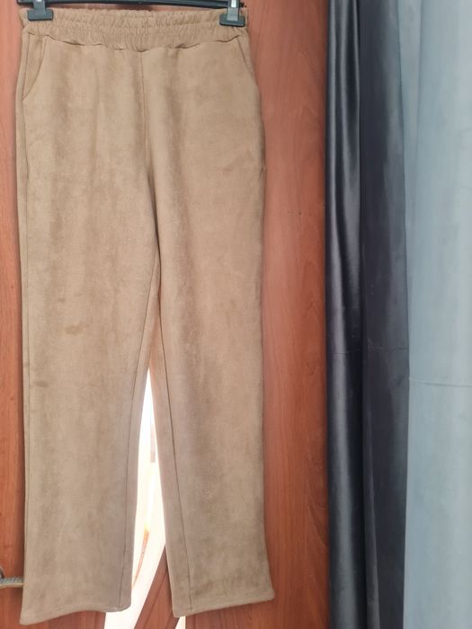 Продам спортивный костюм