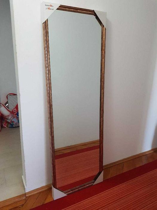 Oglinda decorativa noua, în ambalajul de origine