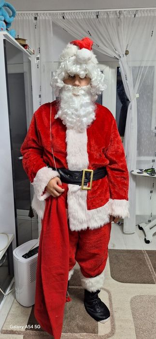 Mos Crăciun de închiriat
