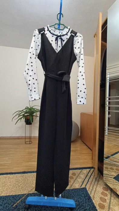 Vând salopeta de vara