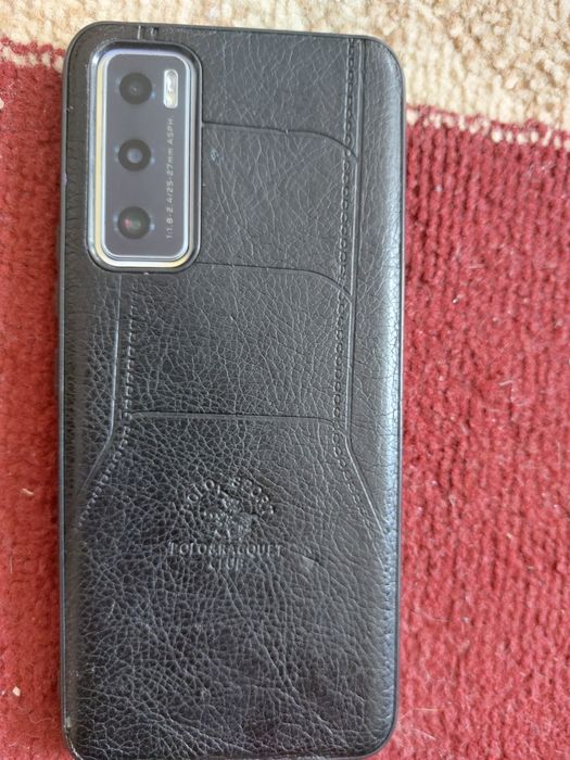 Продам сотку VIVO V20 SE