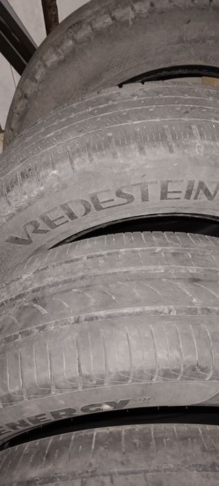 Продам резину не дорого.