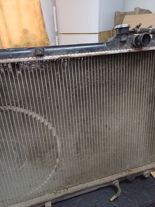 Продам радиатор на 30 камри