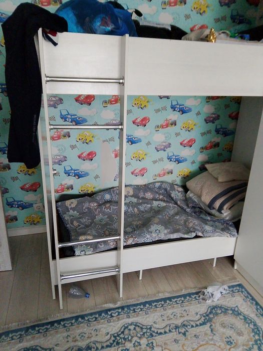Кровать детская двух ярусная